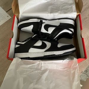 Nike Panda Dunks size 11.5